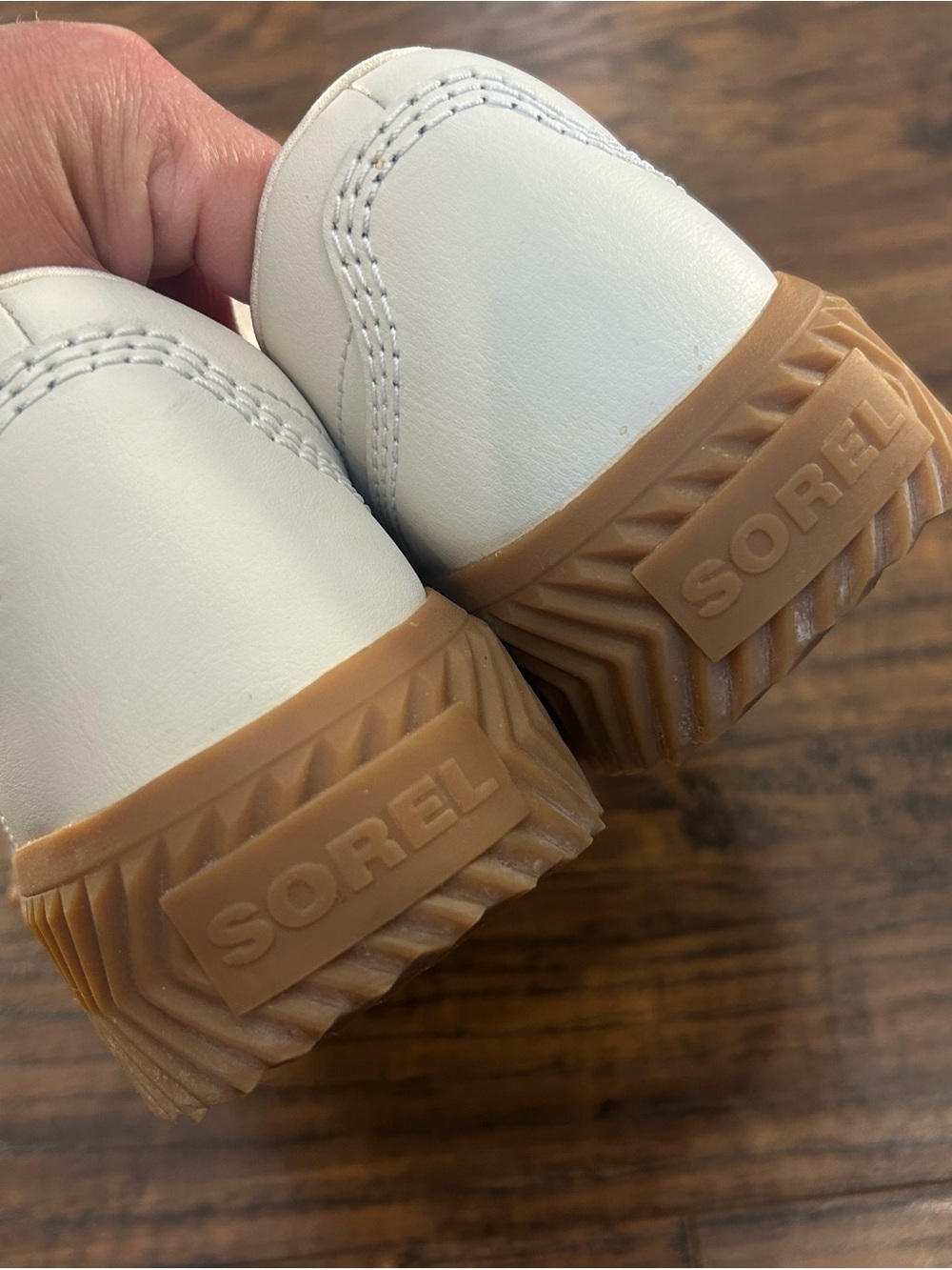 SOREL Women’s ONA Ave Low Sneakers Cream Leather Platform Gum Sole Size 11 - Picture 4 of 16